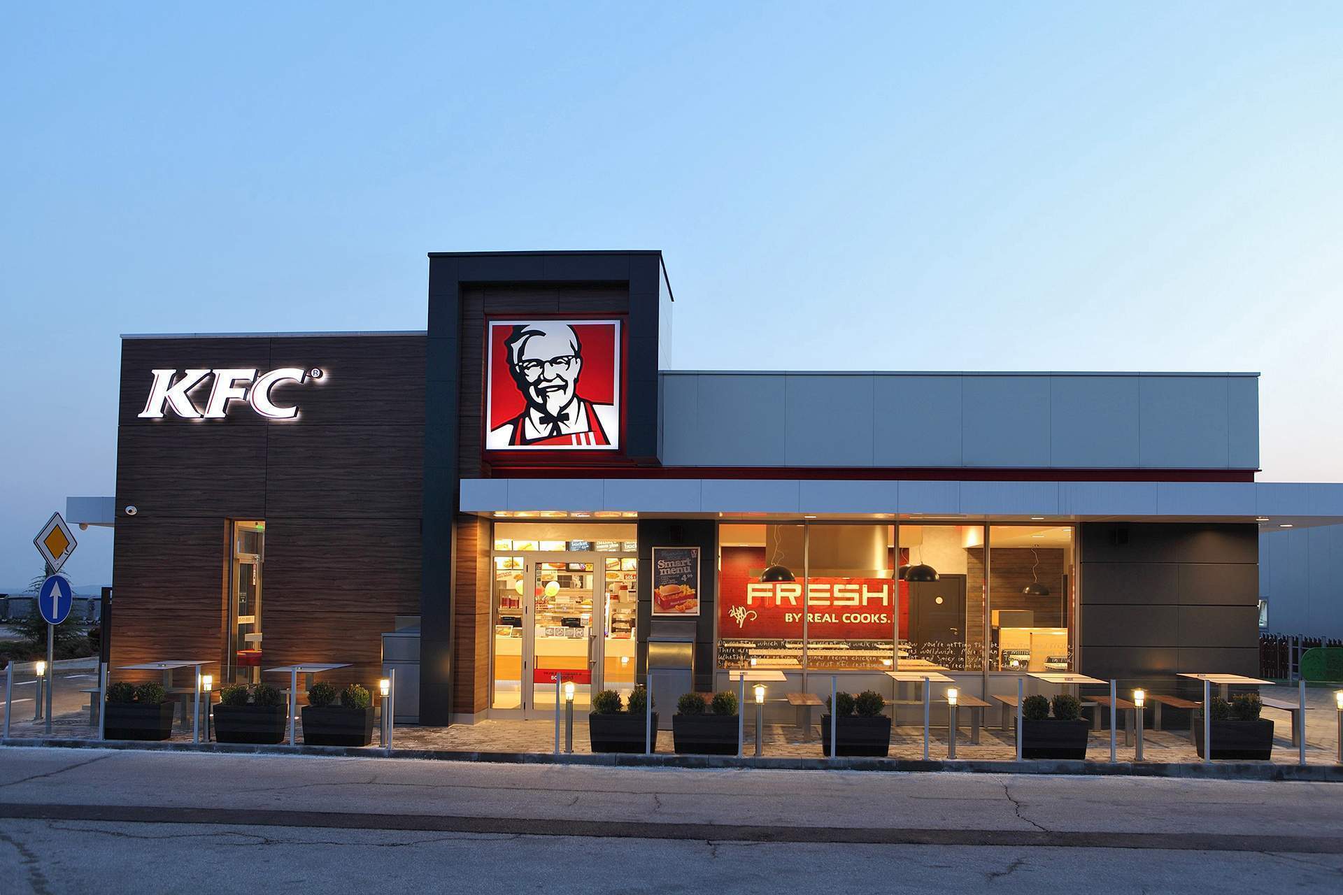 KFC drive thru VN